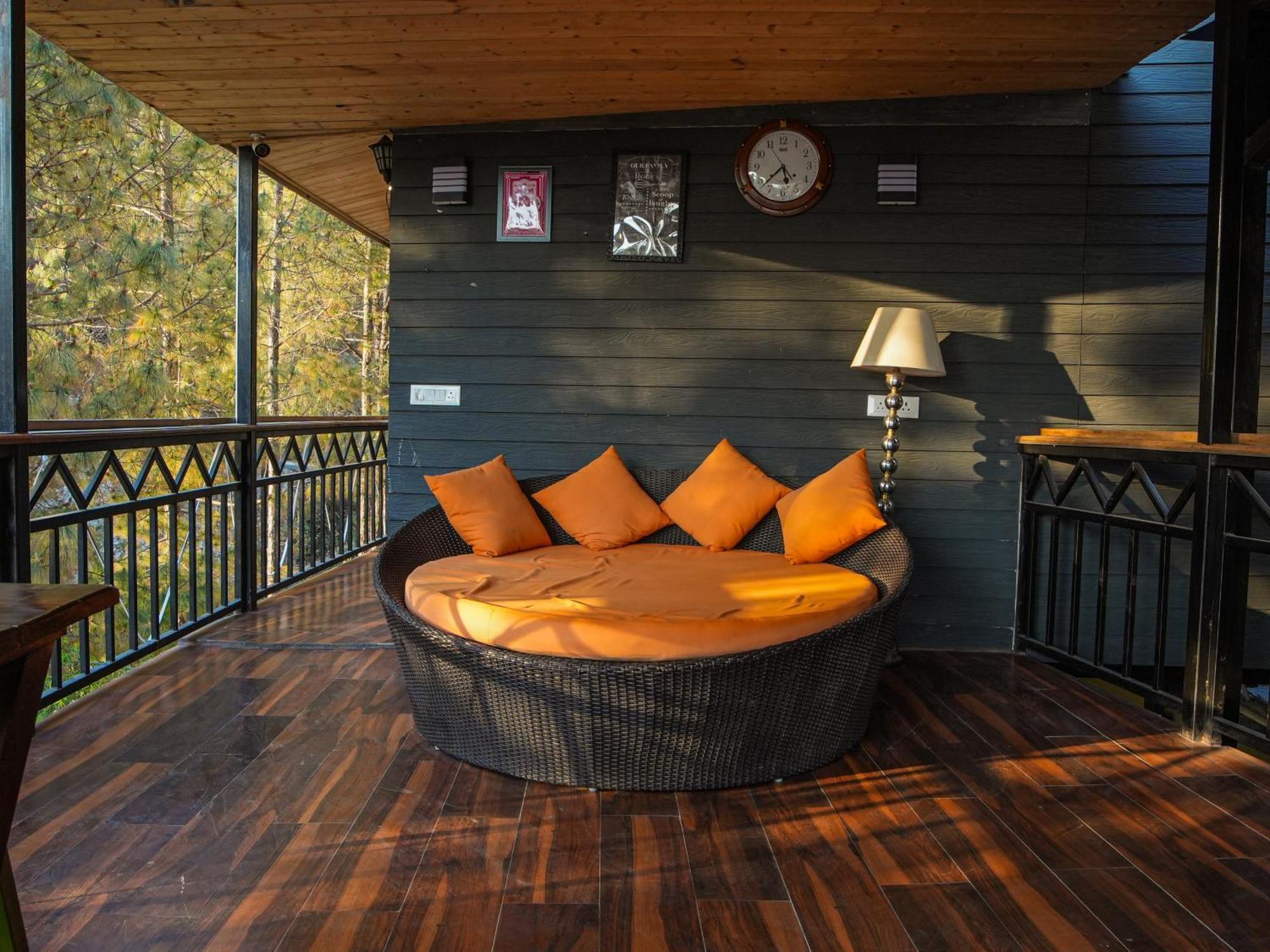 Thehimalayanliving Whistling Pines Hotel Mukteshwar Exterior foto