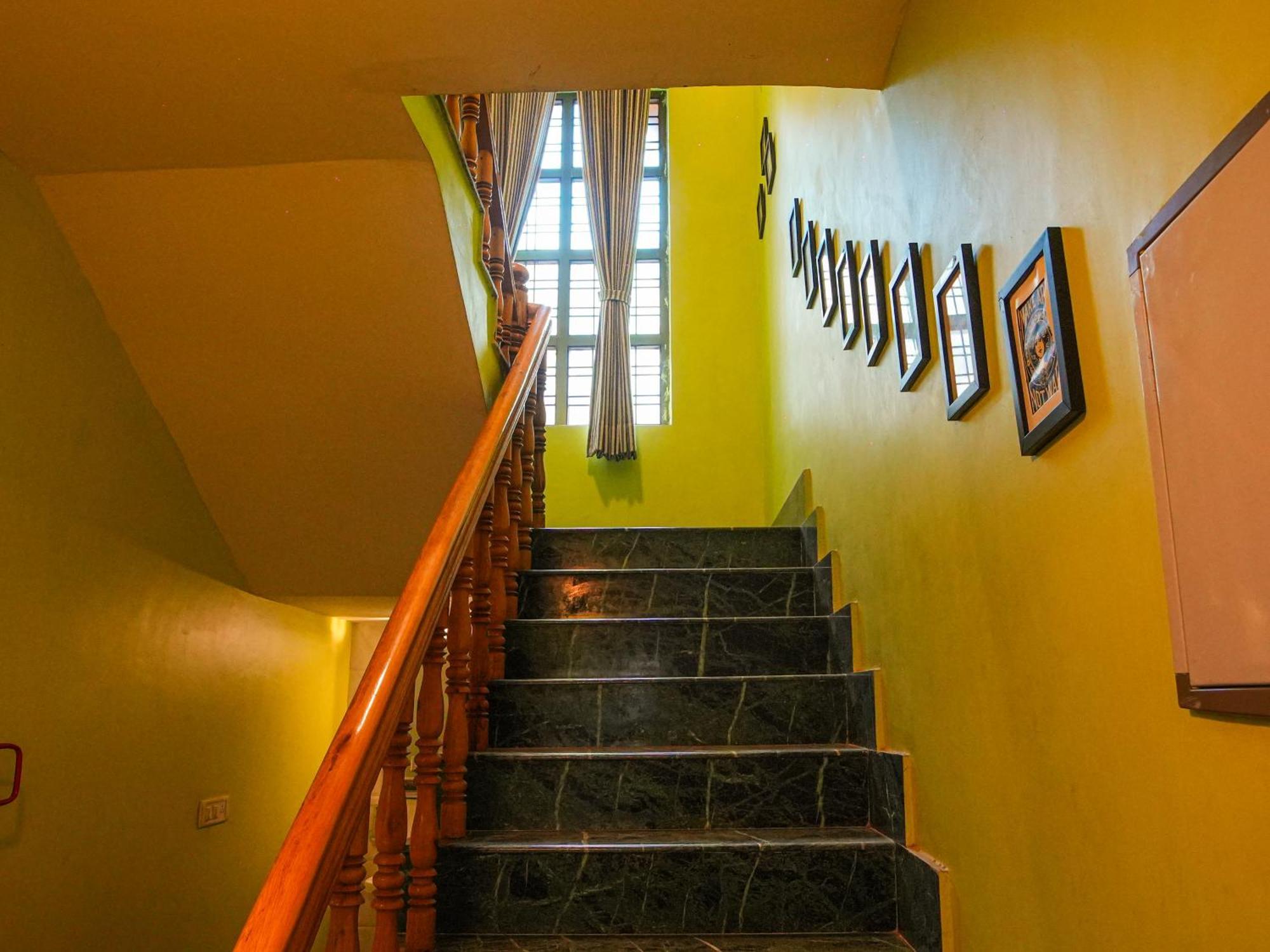 Thehimalayanliving Whistling Pines Hotel Mukteshwar Exterior foto