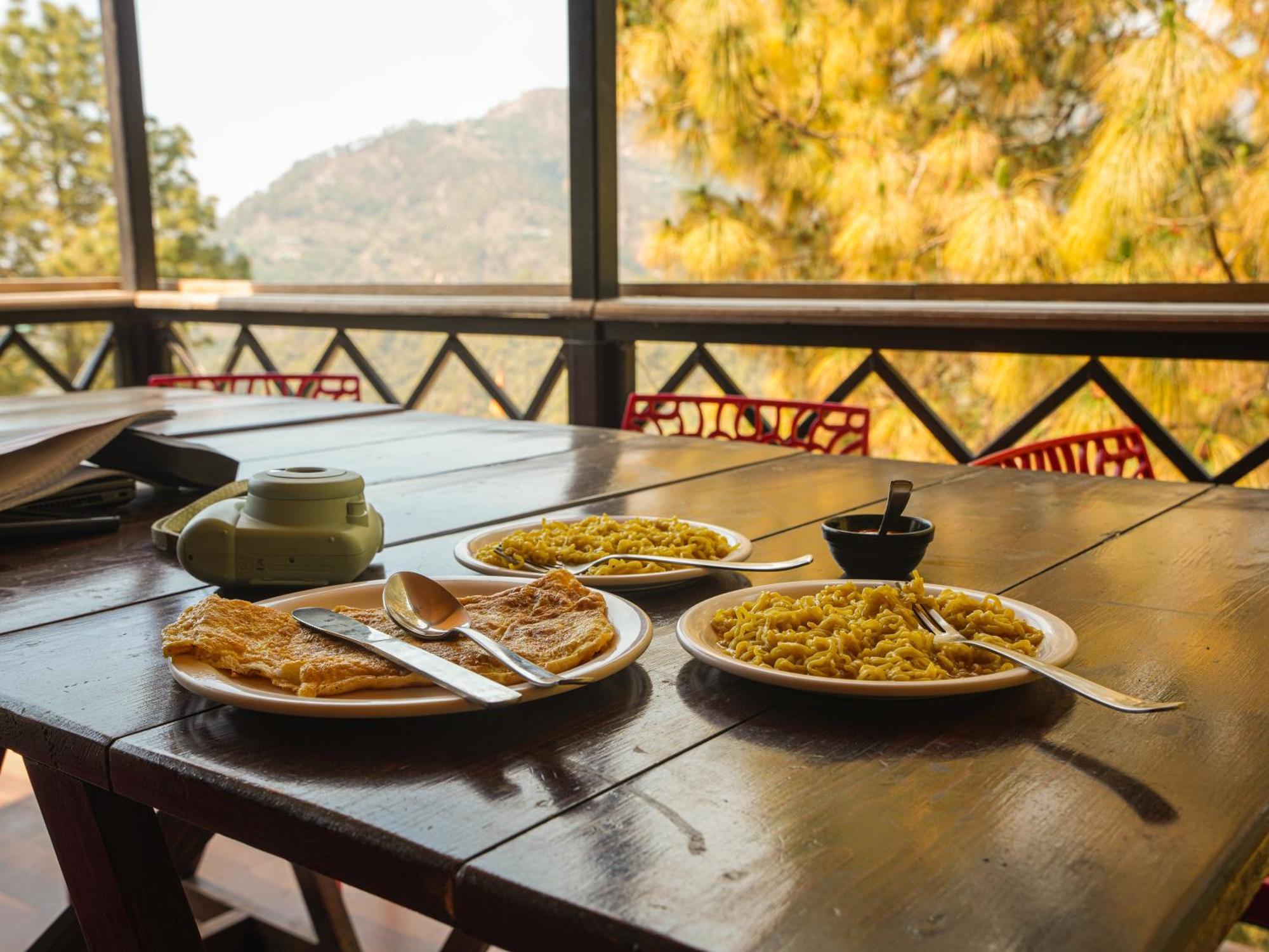 Thehimalayanliving Whistling Pines Hotel Mukteshwar Exterior foto
