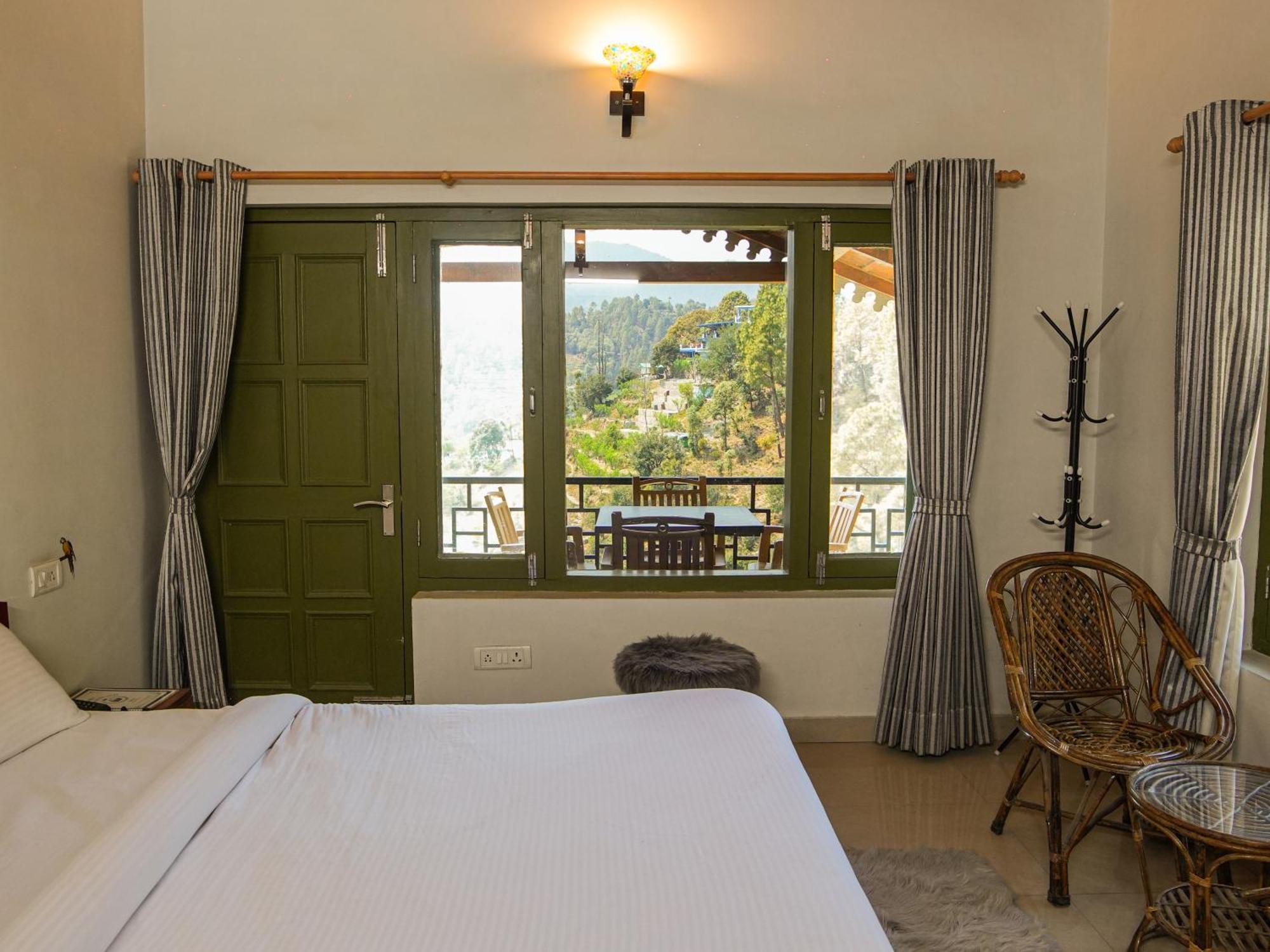 Thehimalayanliving Whistling Pines Hotel Mukteshwar Exterior foto